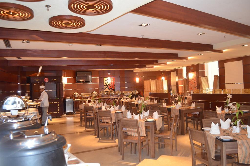 Eastyard Khobar Hotel - Formerly Ramada By Wyndham Khobar Exterior foto