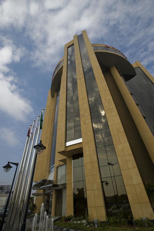 Eastyard Khobar Hotel - Formerly Ramada By Wyndham Khobar Exterior foto