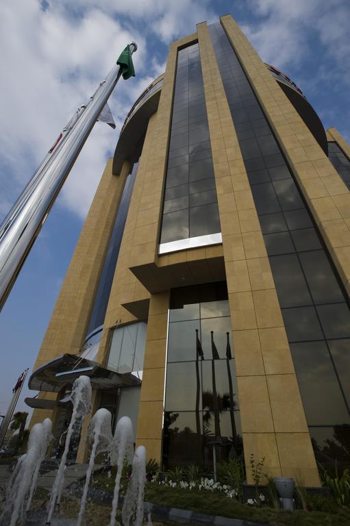 Eastyard Khobar Hotel - Formerly Ramada By Wyndham Khobar Exterior foto