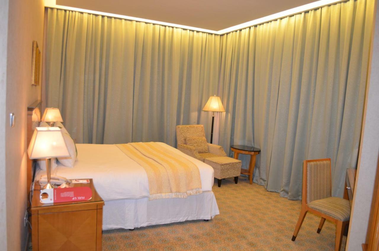 Eastyard Khobar Hotel - Formerly Ramada By Wyndham Khobar Exterior foto